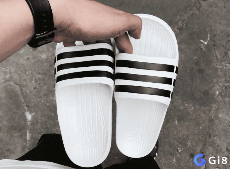 Chiêm bao thấy dép chứa đựng ý nghĩa thú vị