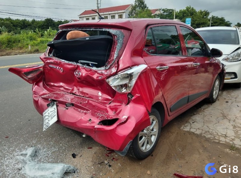 Mơ thấy xe hơi bị tai nạn phản ánh cảm giác mất kiểm soát trong cuộc sống