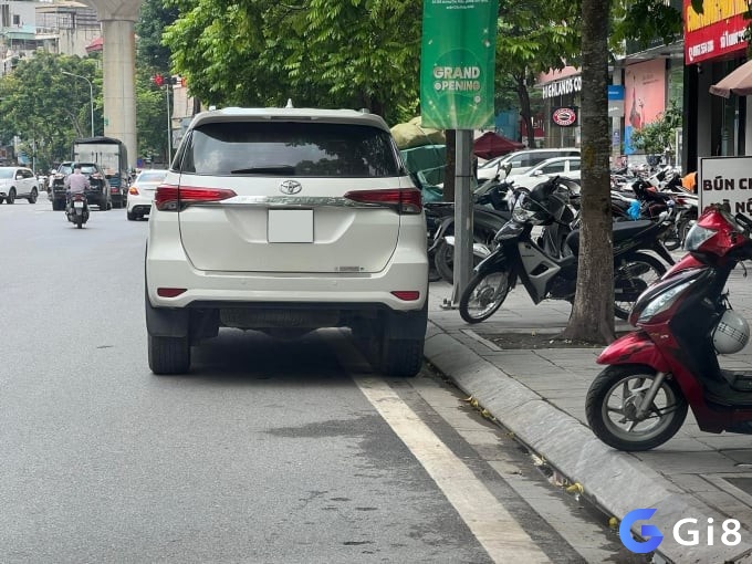Mơ thấy xe hơi đỗ bên đường phản ánh sự trì trệ trong một số khía cạnh