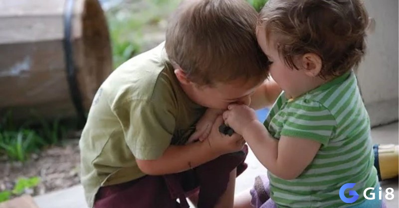 Mơ thấy người thân cắn là lời nhắc nhở cần hàn gắn các mối quan hệ và lưu ý đến con số tương ứng để cải vận.