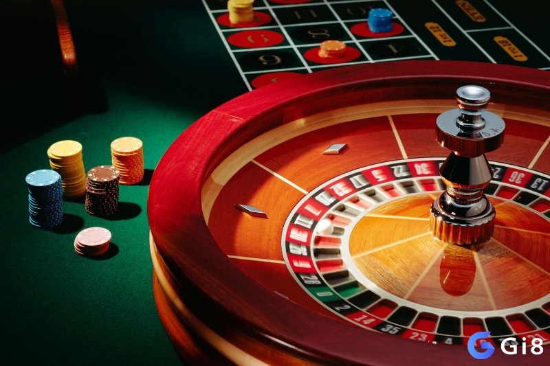 Chi tiết cách hoạt động của chiến thuật Martingale và rủi ro khi áp dụng vào roulette.