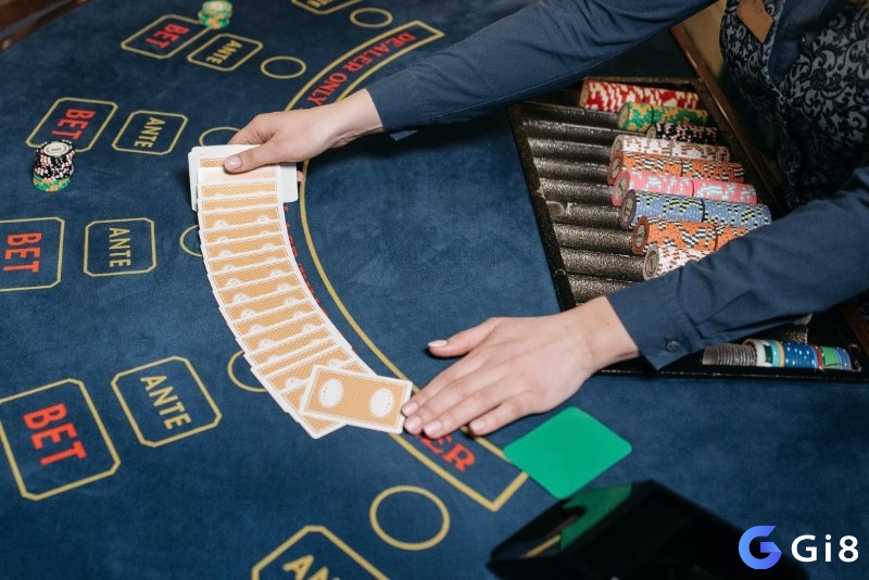 Cùng gi8 khám phá khái niệm bài baccarat là gì chi tiết nhé!