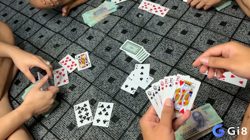 Gửi bài và chốt hạ trong cách đánh bài Phỏm sẽ quyết định kết quả thắng thua ở cuối ván.